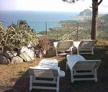 Atlantide Bed & Breakfast 2*